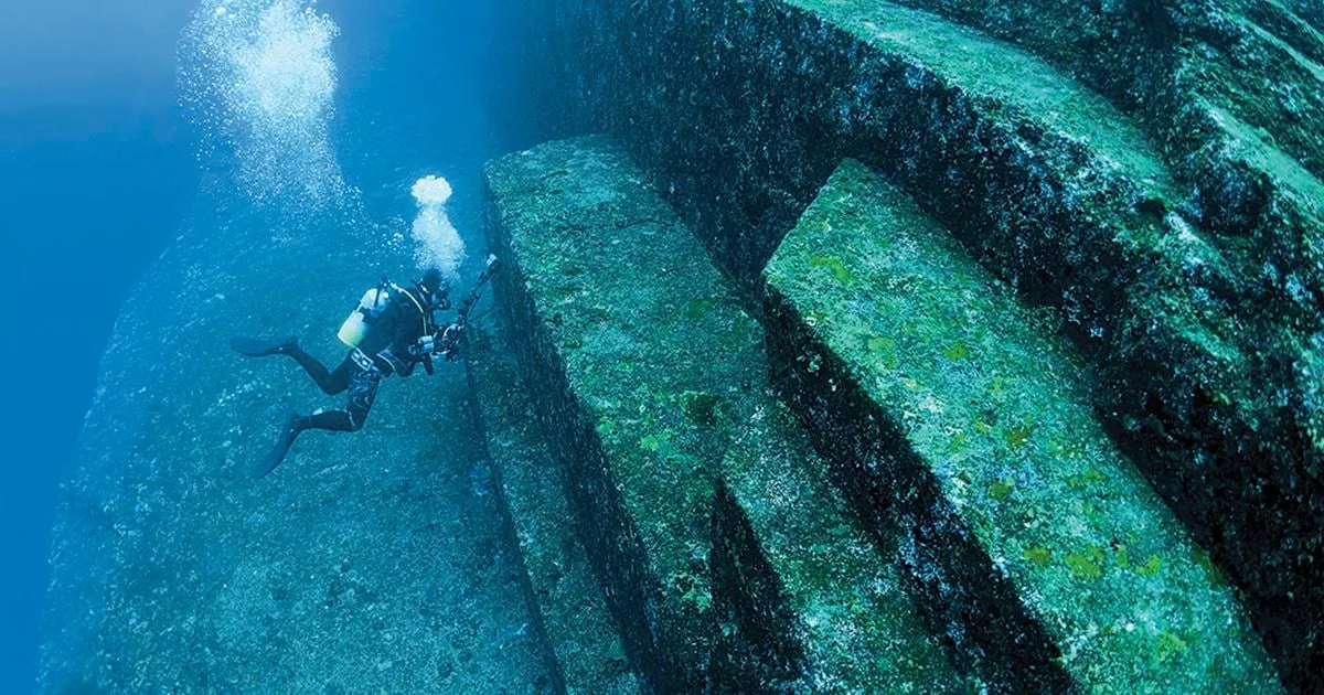 yonaguni monument japan