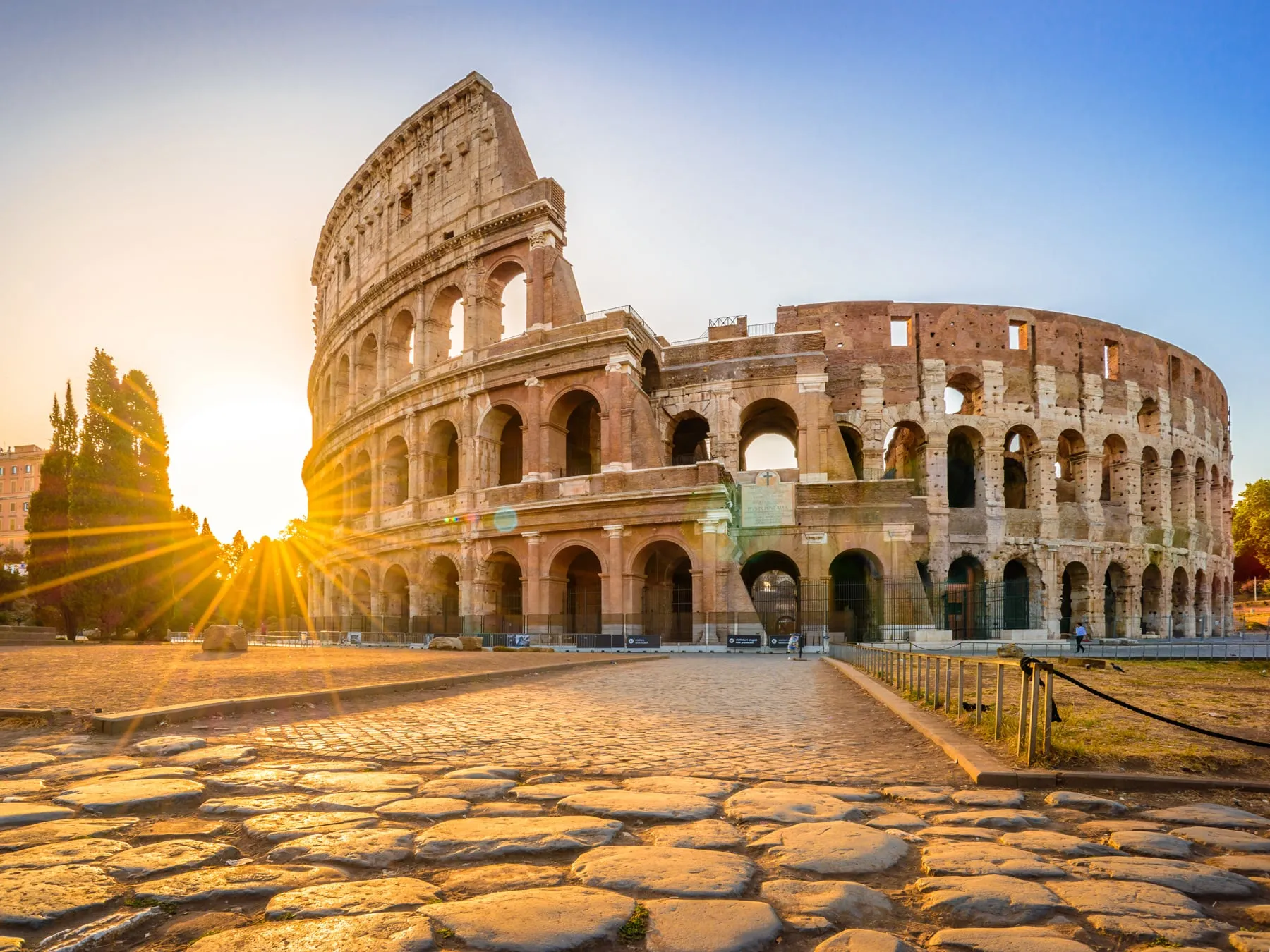 featured roman colosseum