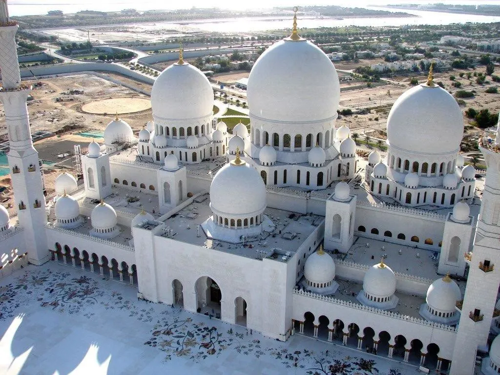 sheikh zayed grand mosque