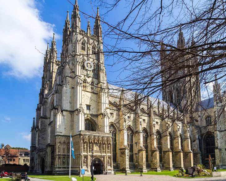 Canterbury - Places to Visit in UK