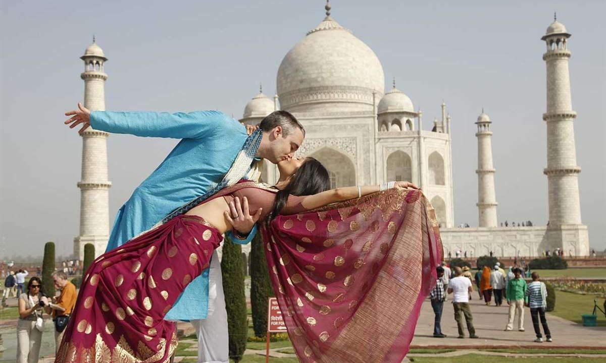 Famous Monuments Of India