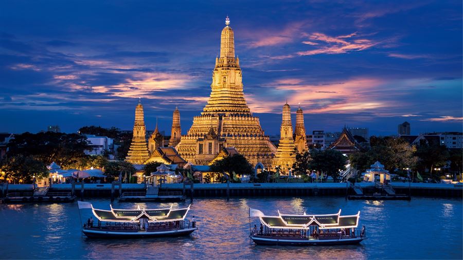 Wat Arun - Attractions in Bangkok