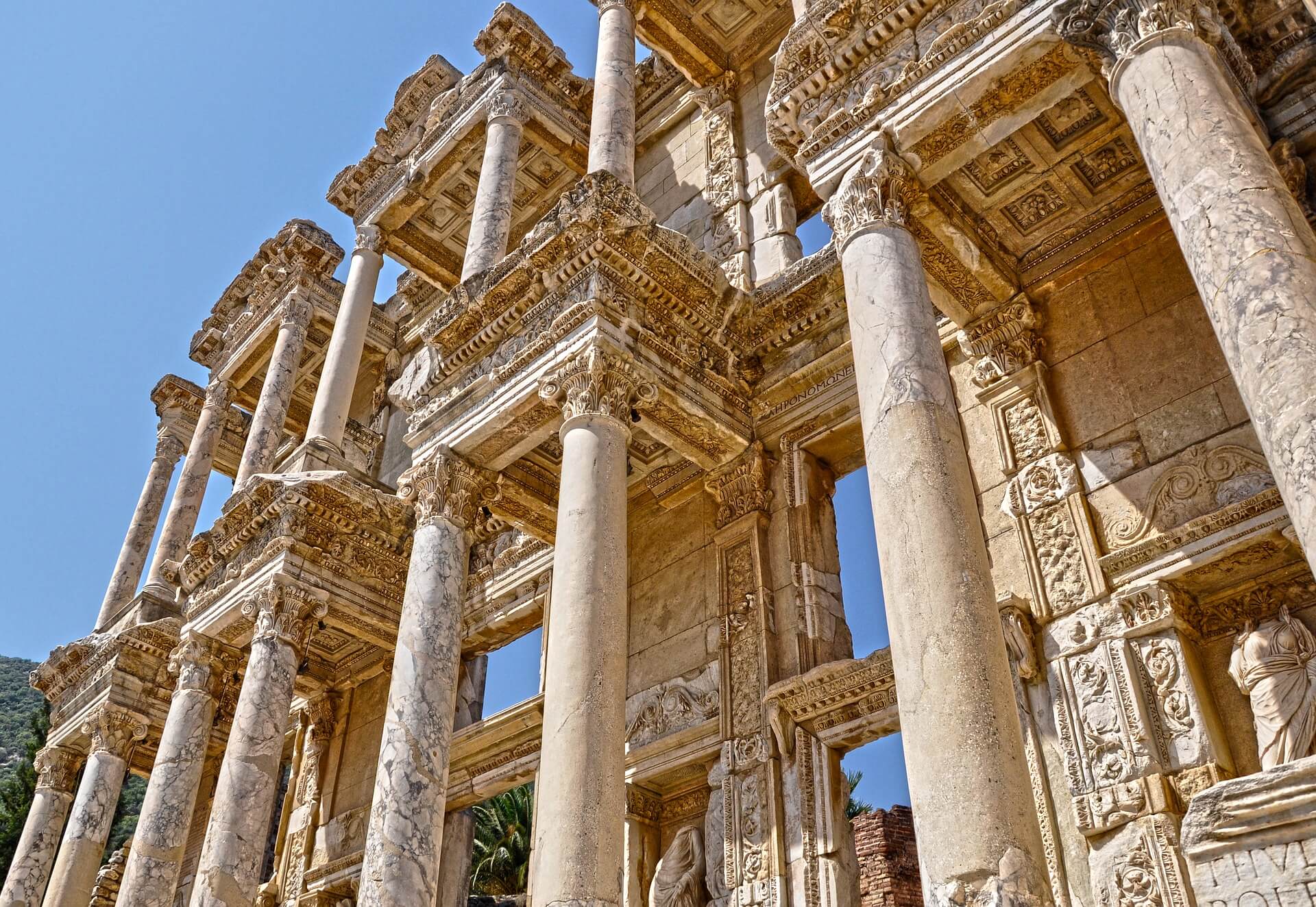 Ephesus - Holiday Destinations of Turkey