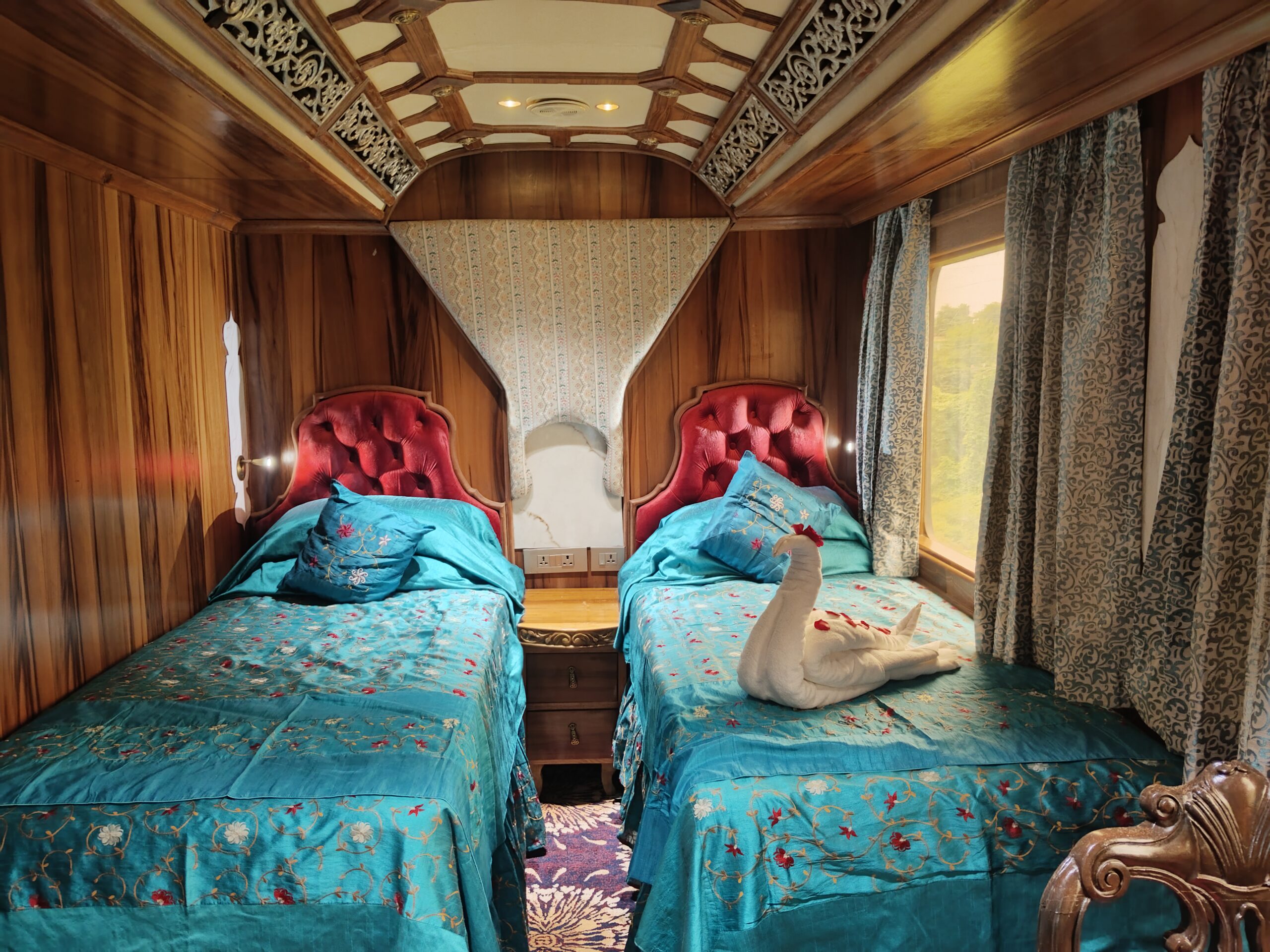 Palaces On Wheel Train Tour Packages