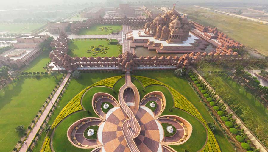 Theme garden at Akshardham Temple-Delhi