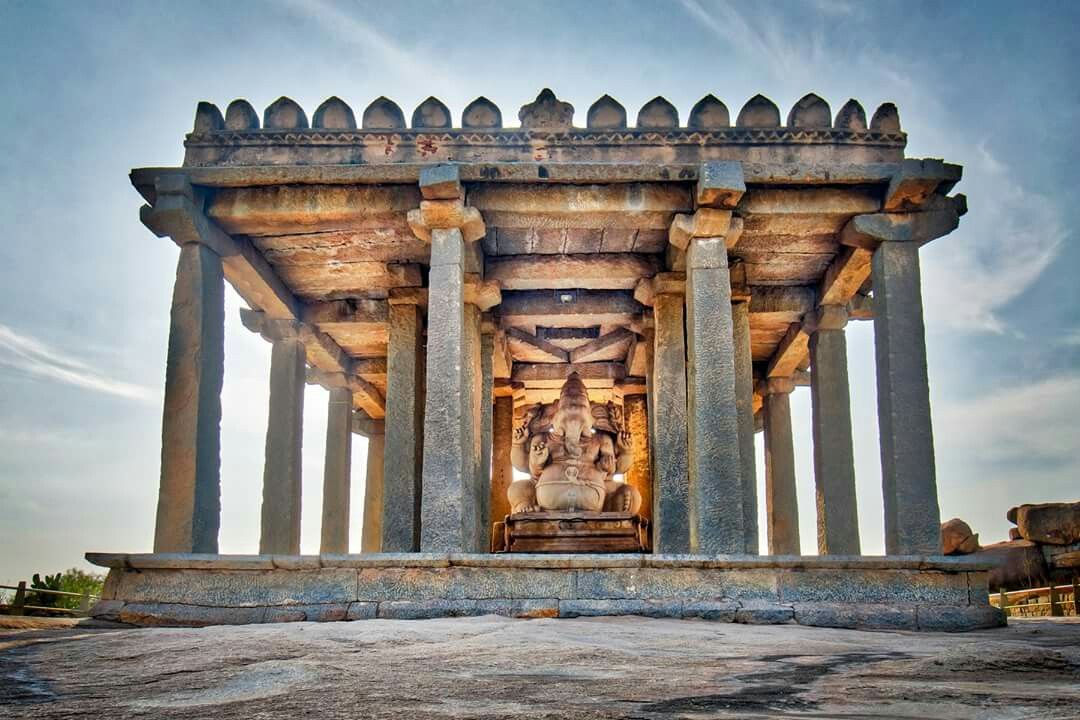 Sasivekalu Ganesha Temple, Ruins of Hampi