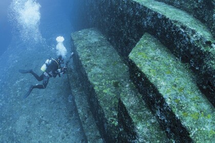 Featured- Yonaguni Monument-