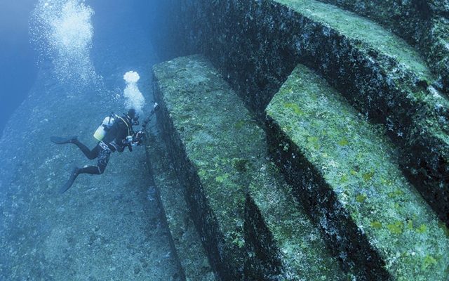 Featured- Yonaguni Monument-