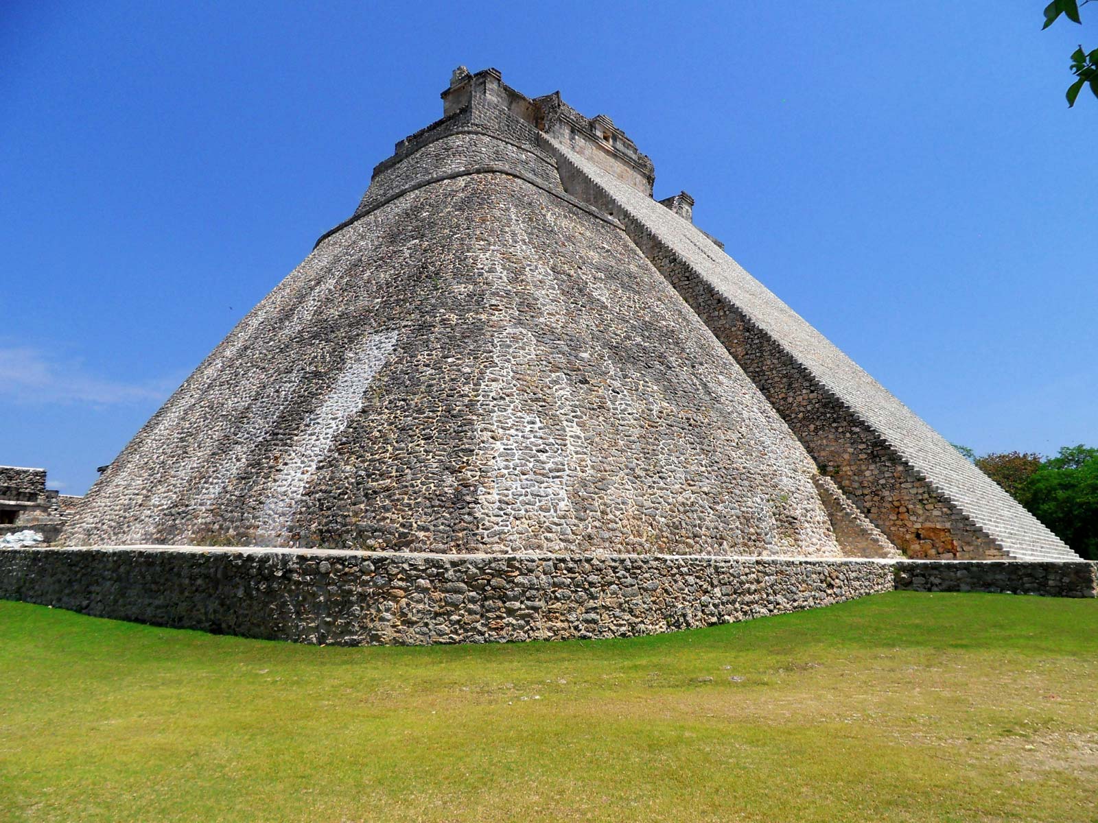 The Pyramid of Magician, Mayan Temples