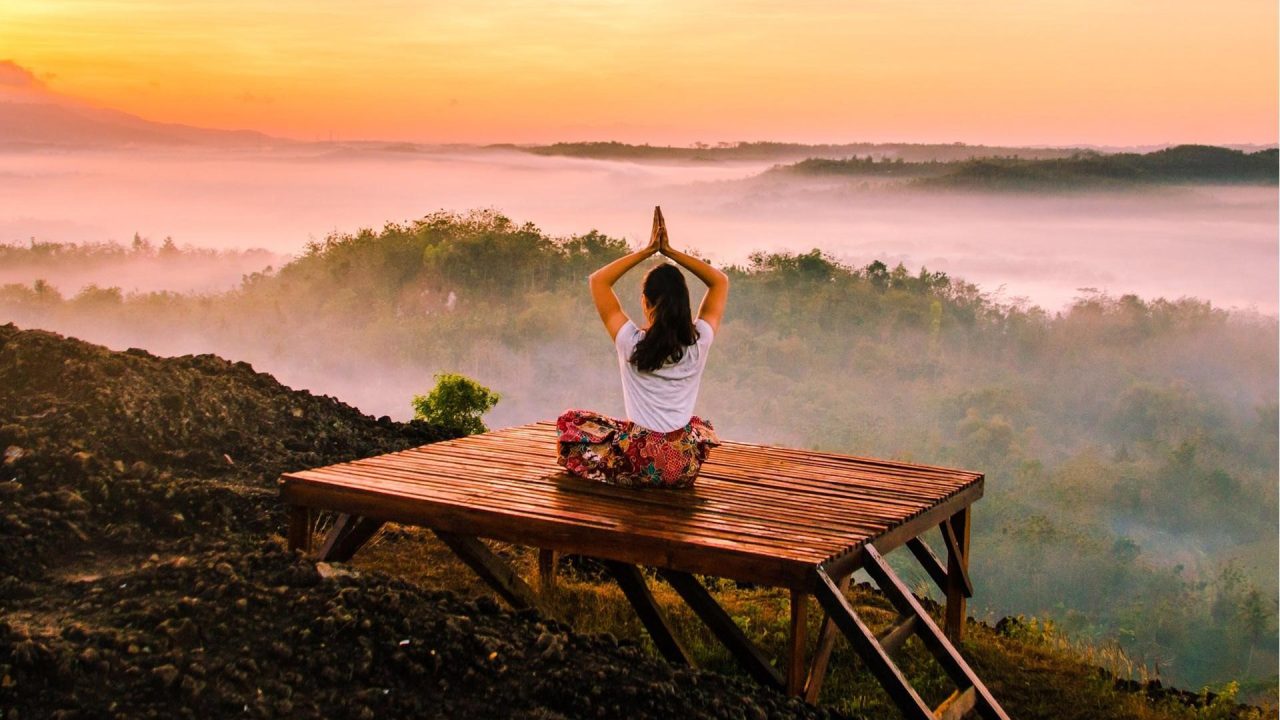 Visit These Popular Yoga & Meditation Retreats in India