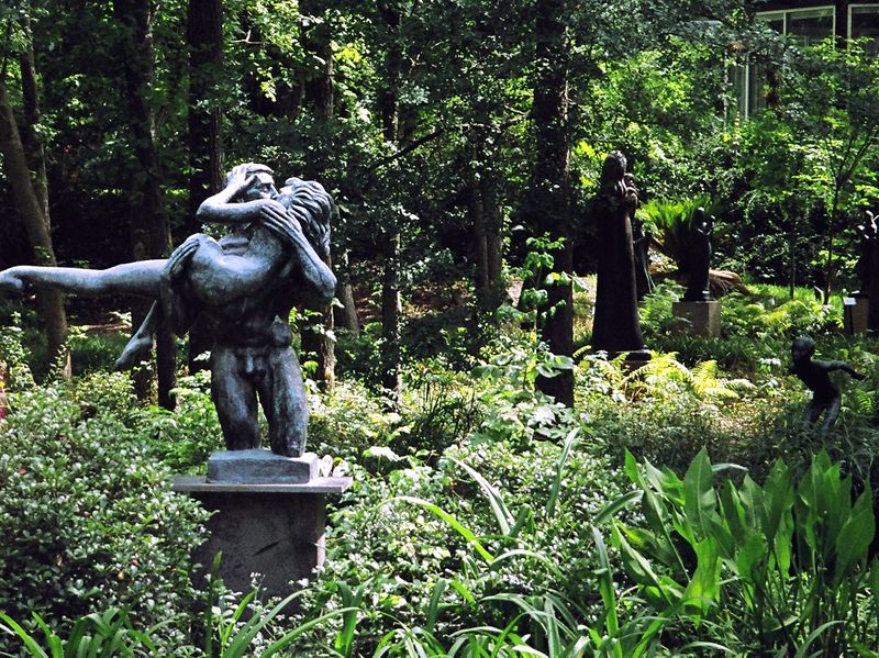 Umlauf Sculpture Garden and Museum