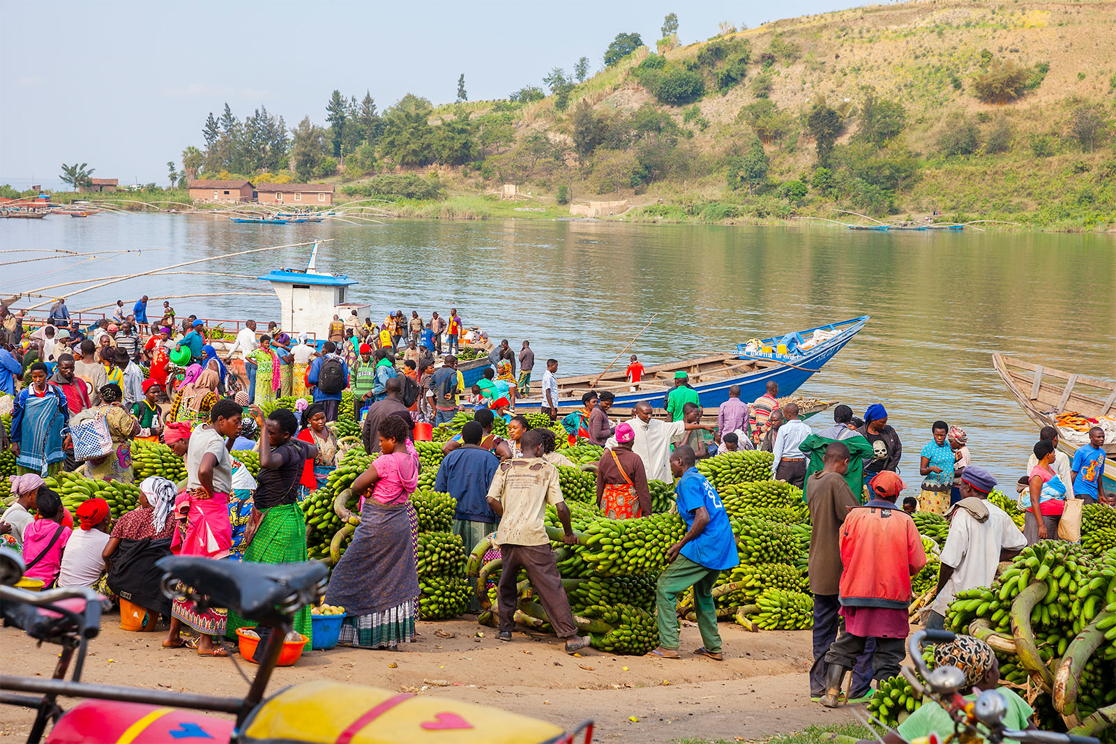 Bananas market Lake Kivu