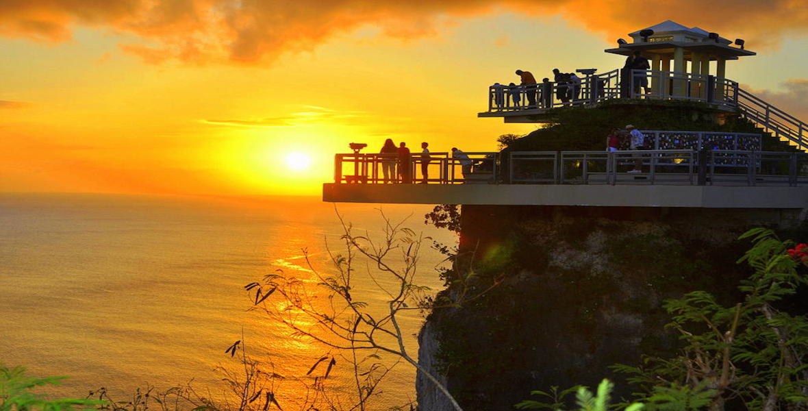Enjoy Sunset from Two Lovers Point, Guam