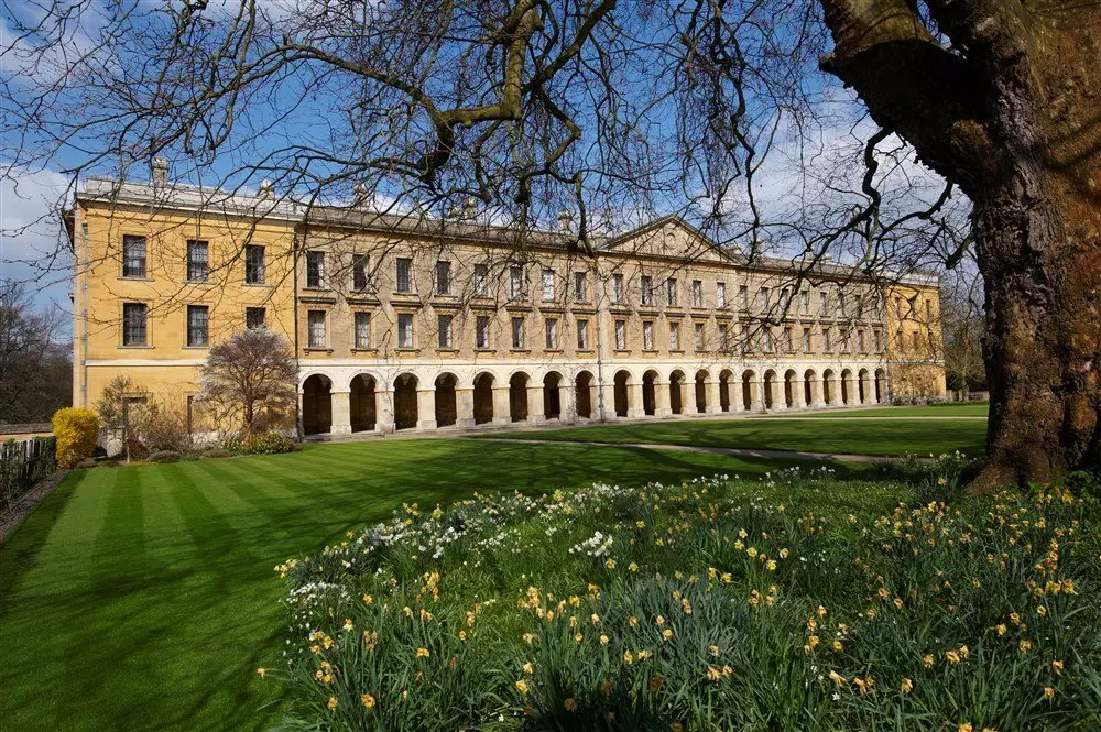 Touring Oxford Cover