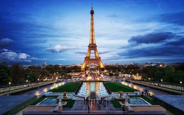 Eiffel tower at night