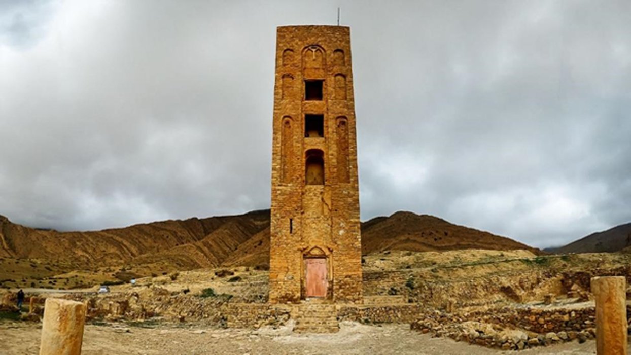 Ancient Beni Hammad Fort