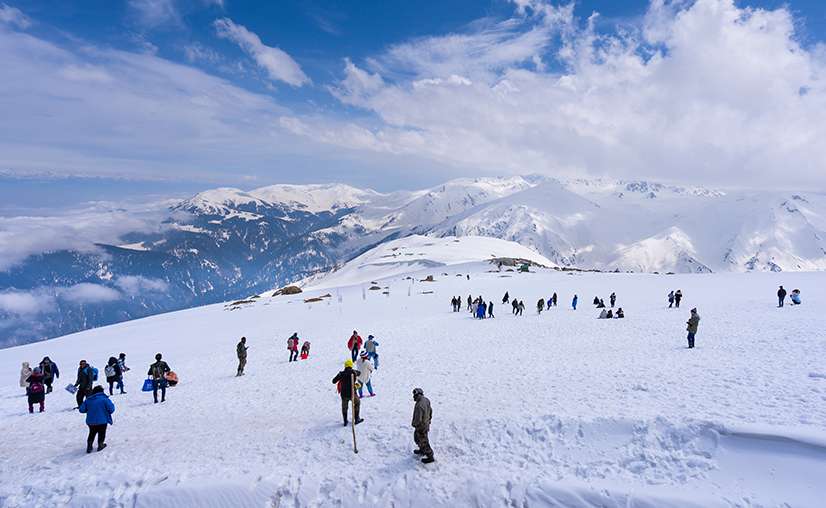 Skiing Kashmir