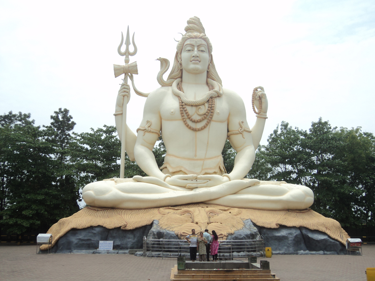 Lord Shiva Statue at Kachnar City - Jabalpur