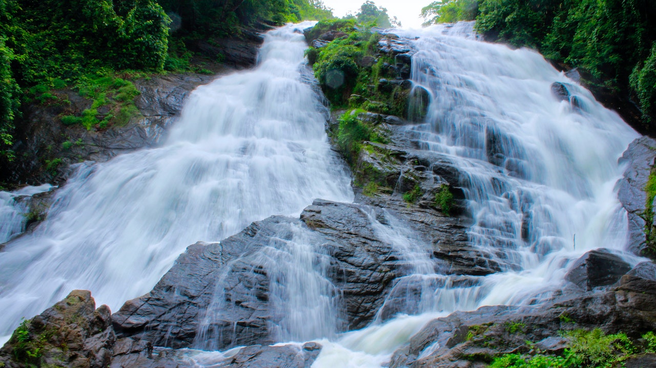 Kiliyur Waterfalls - Yercaud