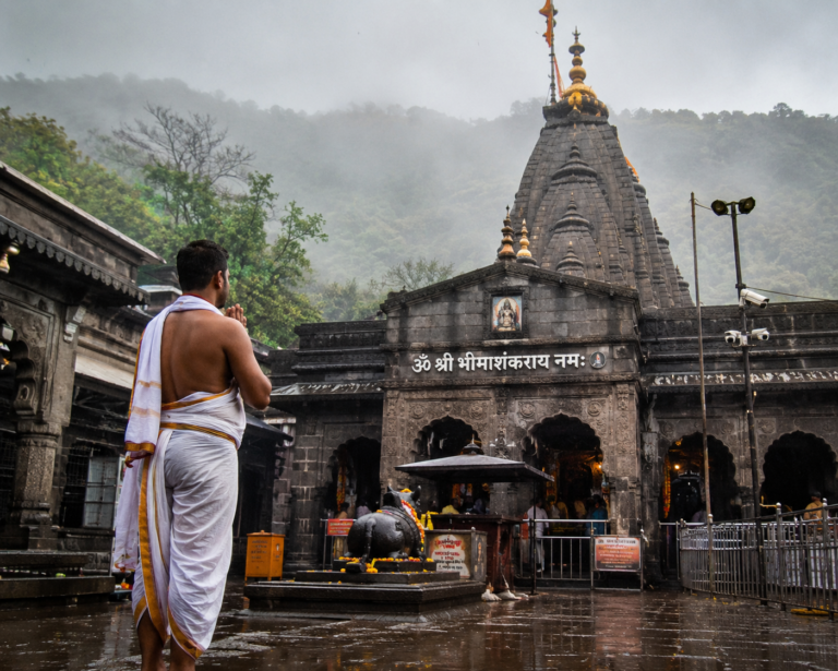 Bhimashankar Jyotirlinga Travel Guide – Best Time to Visit and Darshan Details