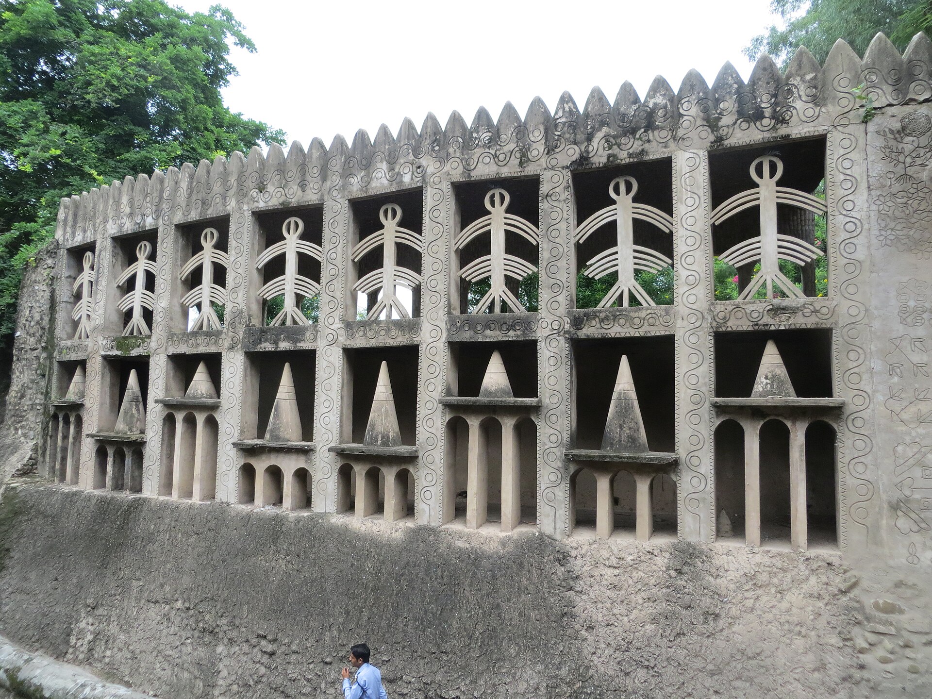 Sculptures made from broken bangles and tiles at the Rock Garden Chandigarh