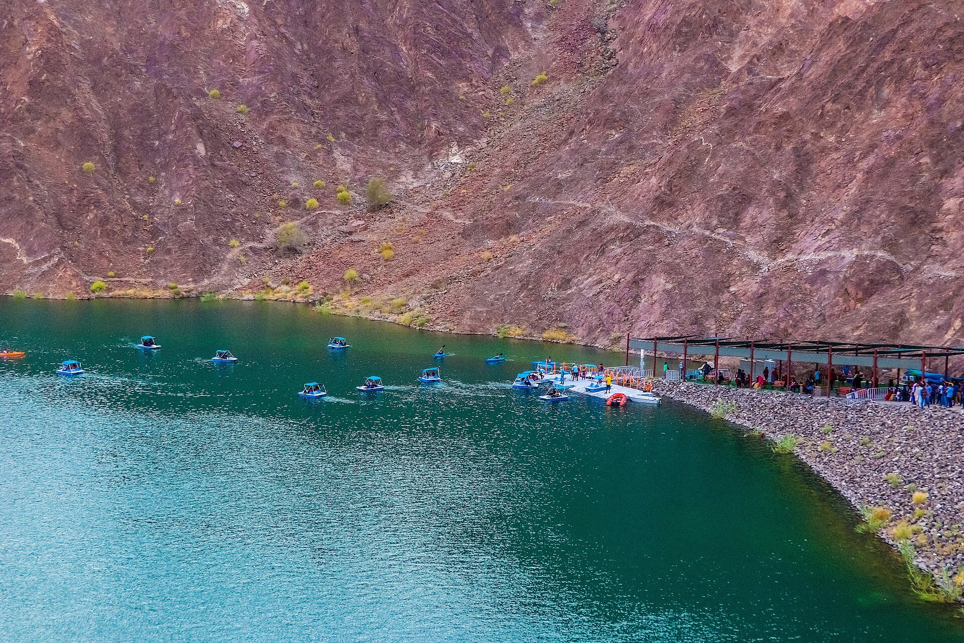 Hatta Dam lake in the Hajar mountains, a cool season day trip from Dubai
