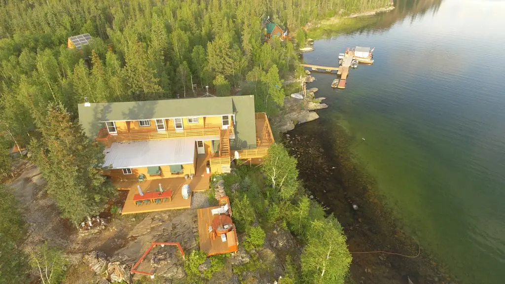 Yellow Dog Lodge in Yellowknife