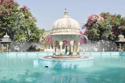 Saheliyon Ki Bari